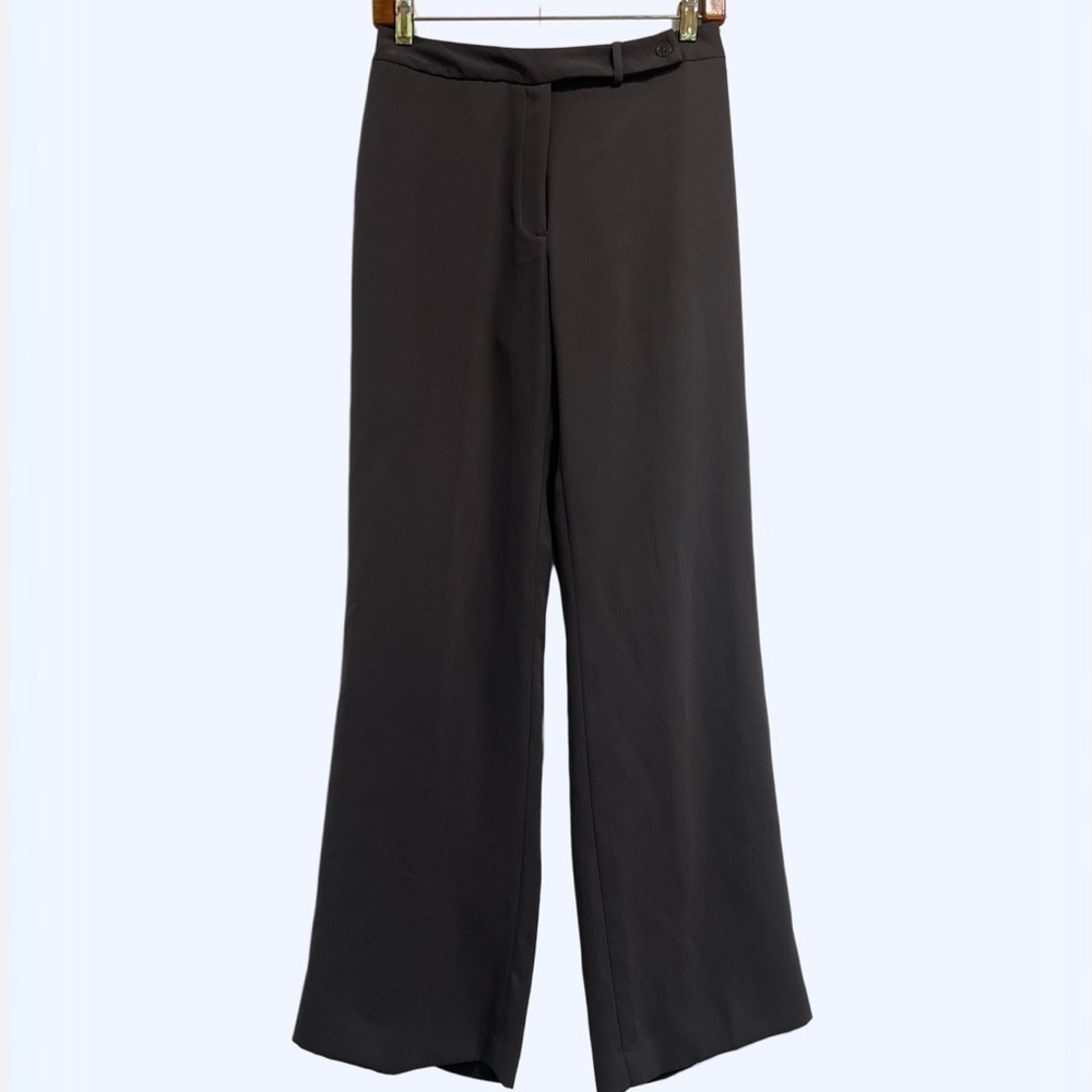 HAROLD’S warm gray straight flowy slacks